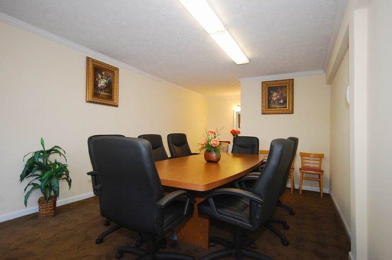 Best Western Acworth Inn עסק תמונה